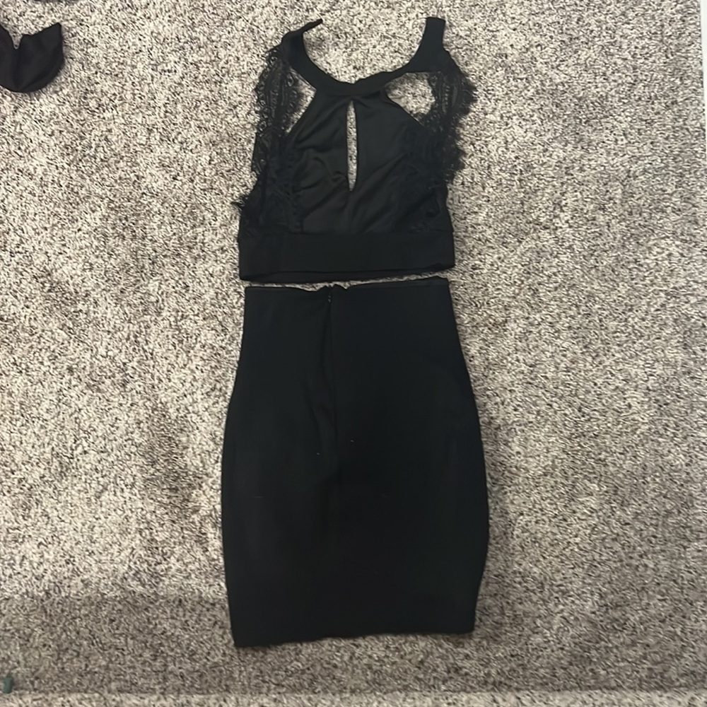 Lulus Black two piece - Picture 2 of 2